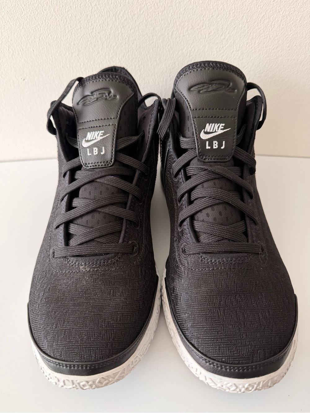 Nike Zoom Lebron NXXT Gen Black White Medium Soft Pink Mens Size 11